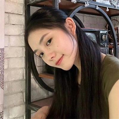 她的伪装